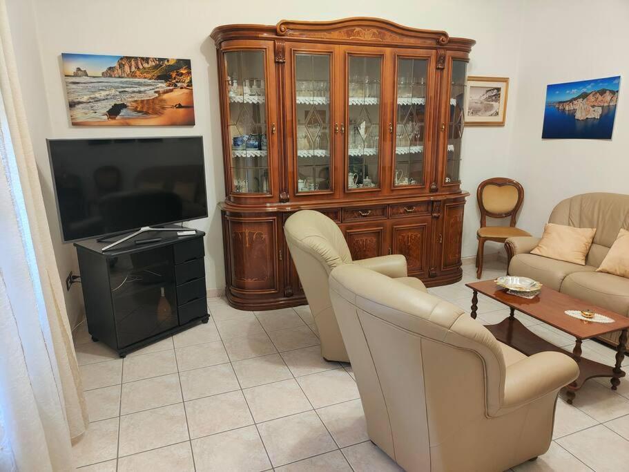 Casa Elce Holiday home *